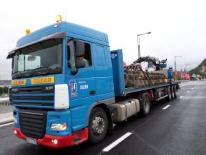 Semi Grue