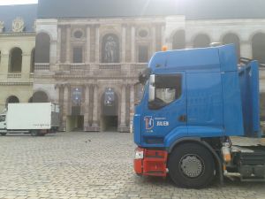 Semi Grue